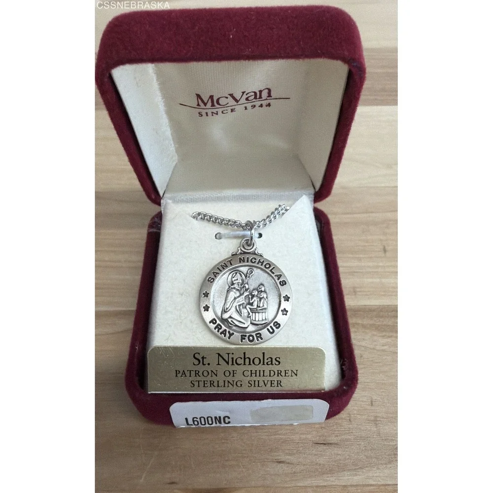 McVan St. Nicholas Sterling Silver Medal Necklace Patron of‎ Children With Box